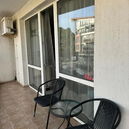 Appartement студио мая